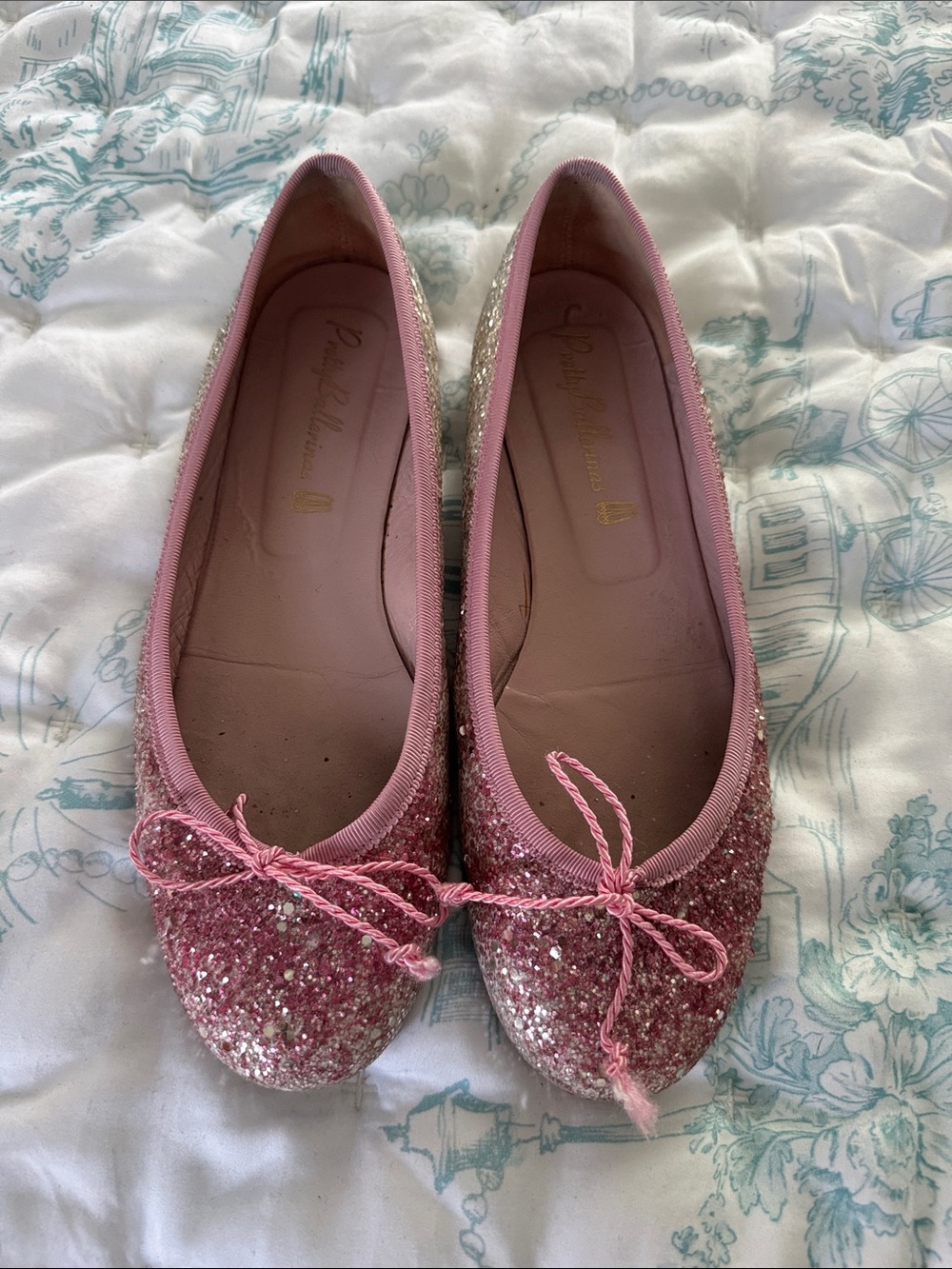 Pretty Ballerinas Pink Glitter Ballet Flats